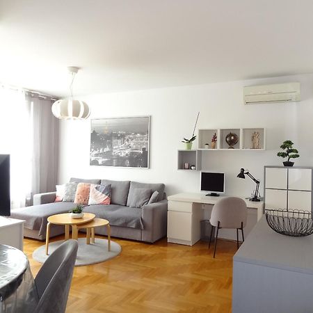 זאגרב Well-Equipped Apartment With Free Parking מראה חיצוני תמונה