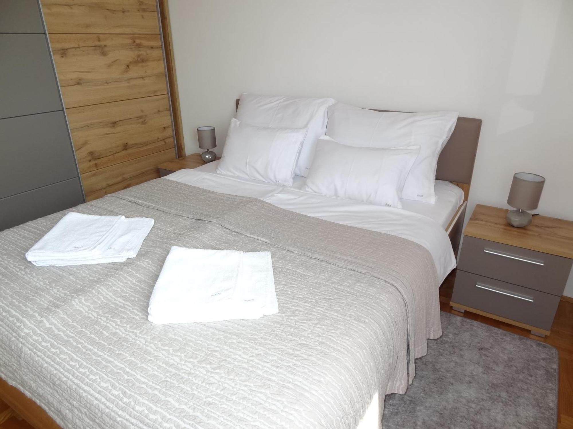 זאגרב Well-Equipped Apartment With Free Parking מראה חיצוני תמונה